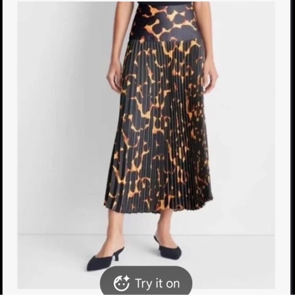 Future collective Chic Animal Print A-Line Skirt size XS NWT.